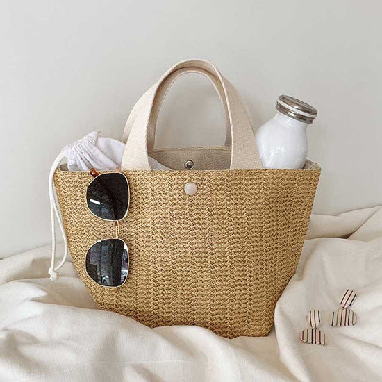 Casual rattan handbag for everyday carry