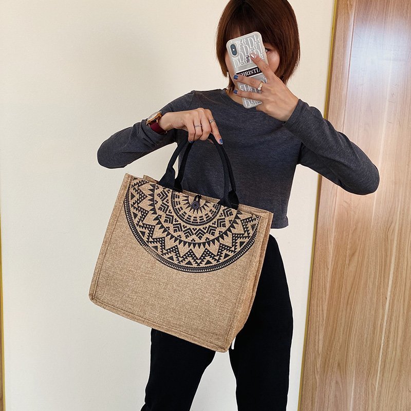 Linen and jute tote bag for everyday shopping