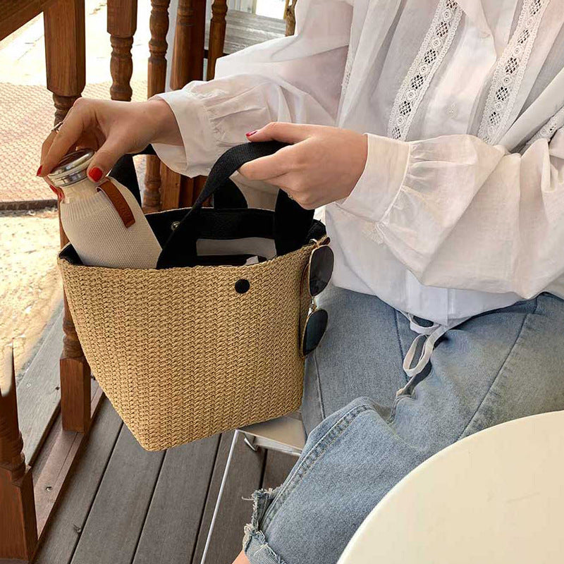 Casual rattan handbag for everyday carry