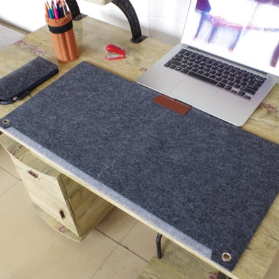 Minimal felt desk mat