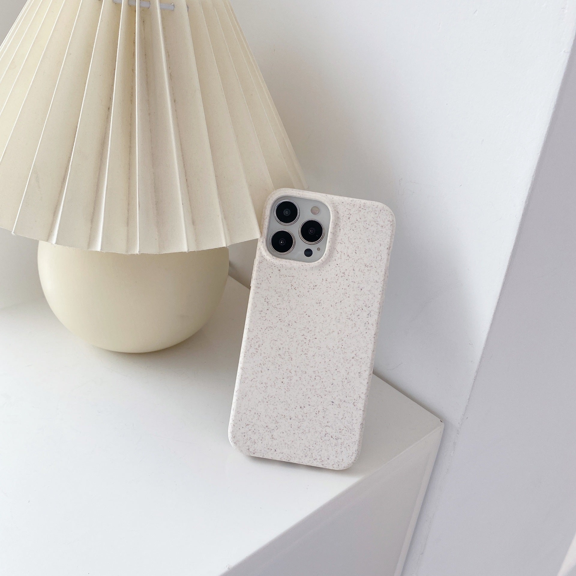 📱Eco-Shield - Biodegradable Phone Case for iPhones