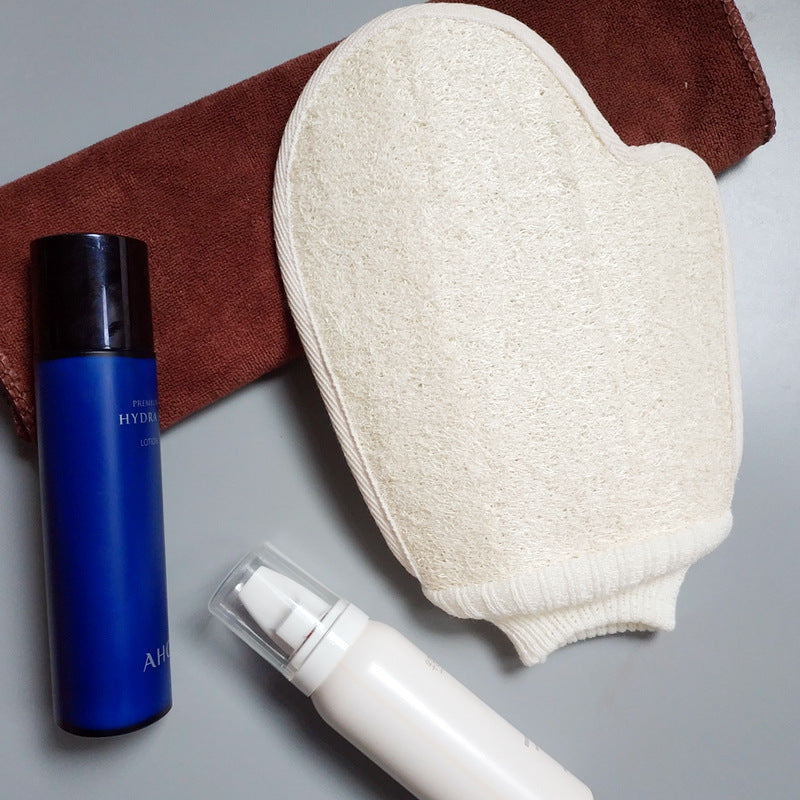 Natural loofah bath sponge